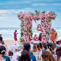 Các resort biển trở thành địa điểm lý tưởng cho các siêu đám cưới Ấn Độ