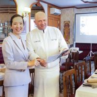 Đến La Fontaine French Bistrot, học lễ nghi bàn tiệc qua văn hóa ẩm thực Pháp