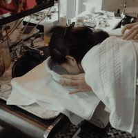 Jennie hé lộ bí quyết chăm sóc da đơn giản đến bất ngờ trong Vlog
