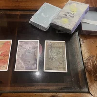 Xem tarot tại quán cafe