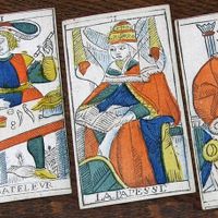 Xem tarot tại quán cafe