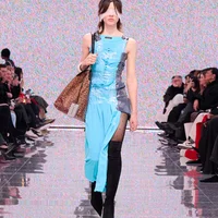 Vòng tay cuộn băng dính của Balenciaga có đáng 81 triệu đồng?