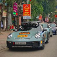 Đại gia Sài Gòn mang dàn xe hơn 45 tỷ đi phượt Tây Bắc, có Porsche 911 Dakar