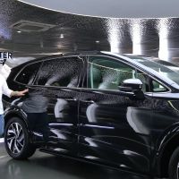 Ngắm chiếc ôtô mới tậu của Trấn Thành