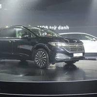 Giá từ 1,989 tỉ đồng, mẫu MPV Volkswagen Viloran có gì hấp dẫn?