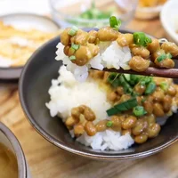 Natto, món ăn sáng và ăn xế giàu dinh dưỡng từ Nhật Bản