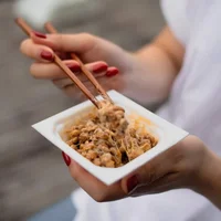 Natto, món ăn sáng và ăn xế giàu dinh dưỡng từ Nhật Bản