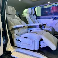 Hàng ghế thứ 2 trên Volkswagen Viloran sở hữu nhiều tiện nghi hợp thị hiếu người Việt