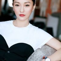 Chiêm ngưỡng căn "tứ hợp viện" 300 tỷ của "Kế Hoàng hậu" Châu Tấn