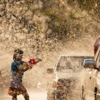  Lễ hội té nước Songkran