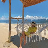 Khám Phá Phong Cách Du Lịch Mùa Xuân Của Tăng Thanh Hà