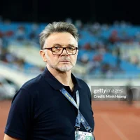 HLV Philippe Troussier là ai, tiêu sử thế nào?