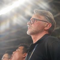 Cơ hội cuối cùng cho huấn luyện viên Troussier