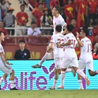 HLV Shin Tae Yong bất ngờ khi HLV Troussier bị sa thải ở Việt Nam