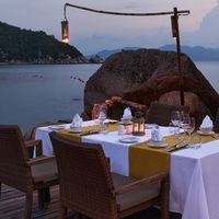 Chốn xanh bình yên giữa vịnh Ninh Vân
