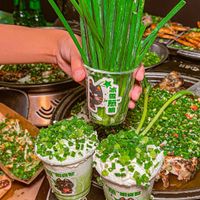 tra-sua-hanh-la-mon-do-uong-gay-bao-tren-mang-xa-hoi-trung-quoc-co-gi-dac-biet-1650932896-6.jpg