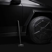 Tesla ra mắt... búa tạ CyberHammer: Thiết kế cực chất lấy cảm hứng từ Cybertruck, giới hạn chỉ có 800 chiếc
