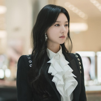 Bí mật đằng sau vẻ đẹp sang chảnh của "ái nữ tài phiệt" Kim Ji Won.