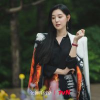Bí mật đằng sau vẻ đẹp sang chảnh của "ái nữ tài phiệt" Kim Ji Won.