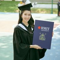 Á hậu Phương Anh tốt nghiệp