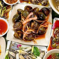 Điểm danh những khu phố ẩm thực nức tiếng ở TP.HCM