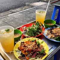 Phố ẩm thực Hà Nội