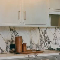 House Of Luxe: Những căn bếp đơn giản với trang trí crom, kẽm và thép
