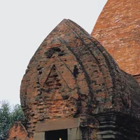 Nét Chăm rực rỡ giữa lòng phố thị Nha Trang