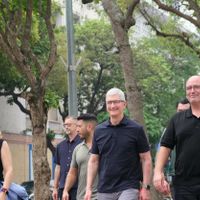 Tim Cook đến Việt Nam