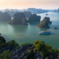 Hình in trên tiền Việt Nam