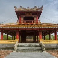 Hình in trên tiền Việt Nam