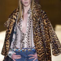 Roberto Cavalli, bậc thầy về họa tiết qua đời ở tuổi 83