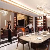 Biệt thự triệu đô của đại gia đồng nát ở làng "mổ xe" Tề Lỗ - nơi ra đường là va trúng tỷ phú