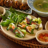 “ Mâm ngon miền Bắc ” tại Mặn Mòi -  Từ đặc sản sông Hồng đến tinh vị núi rừng Tây Bắc