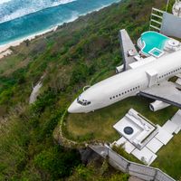 Biệt thự Máy Bay 737