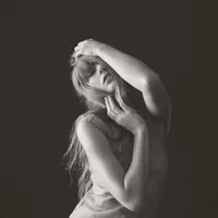 Các fan gọi Taylor Swift là "trâu cày tận hiến" vì album mới dài... 2 tiếng