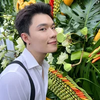 Anh trai say hi
