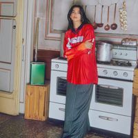 Jennie, NewJeans lăng-xê xu hướng thời trang Blokette