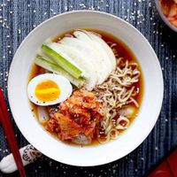 Mì lạnh Hàn Quốc