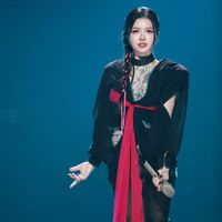 Suni Hạ Linh "lột xác" ở Công 1 Đạp gió