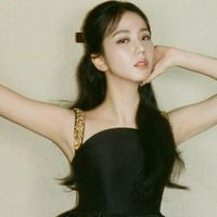 Jisoo Blackpink góp mặt trong chiến dịch Pre-Fall 2024 mới nhất của Self-Portrait