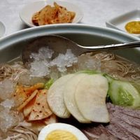 Giải nhiệt ngày hè với món ăn dùng “đá lạnh” độc nhất vô nhị của Hàn Quốc