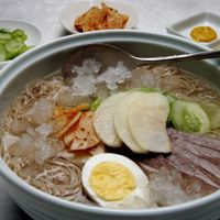 Mì lạnh Hàn Quốc