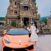 Đại gia Nghệ An gây choáng khi mua siêu xe Lamborghini Huracan