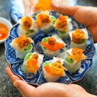 Bánh ướt cuốn tôm chua Huế