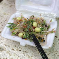 Chàng trai "gây bão" vì những bộ nail siêu thực như AI vẽ.