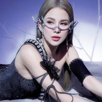 Diệp Lâm Anh "tái debut" ở tuổi U40 với nhóm nhạc nữ LUNAS