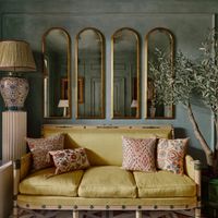 House Of Luxe: Khám phá phong cách thiết kế Maximalism tại căn hộ London