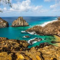 Người giàu du lịch ở đâu