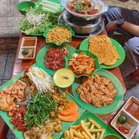 Phố ẩm thực Hà Nội